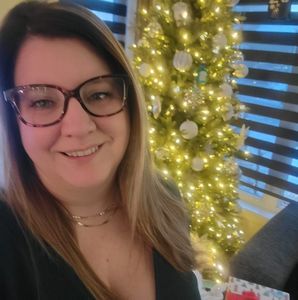 Meet your Posher, Karine